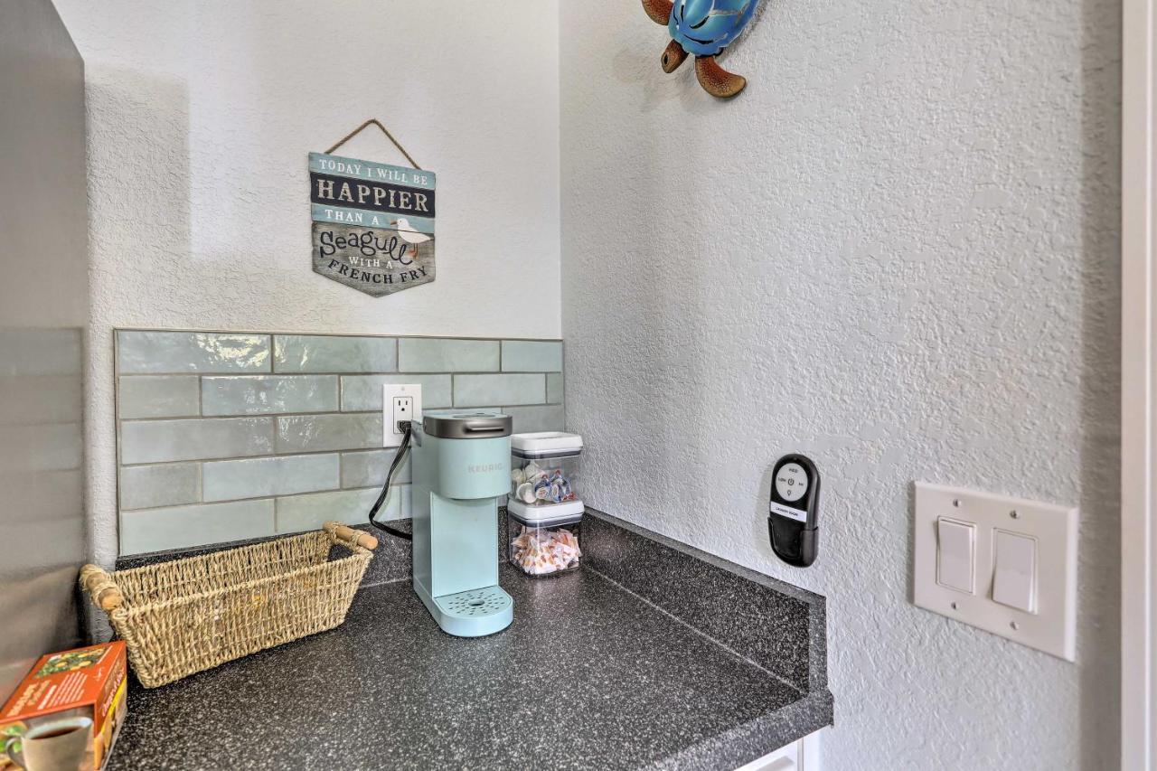 Merritt Island Home Fire Pit And Canal Access! Buitenkant foto