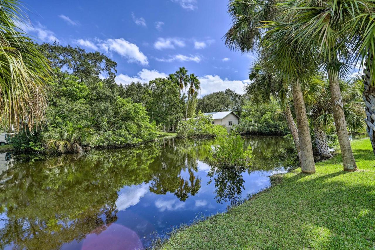 Merritt Island Home Fire Pit And Canal Access! Buitenkant foto