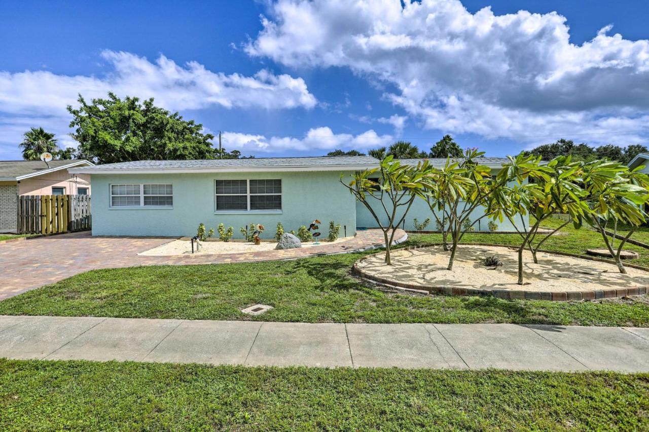 Merritt Island Home Fire Pit And Canal Access! Buitenkant foto