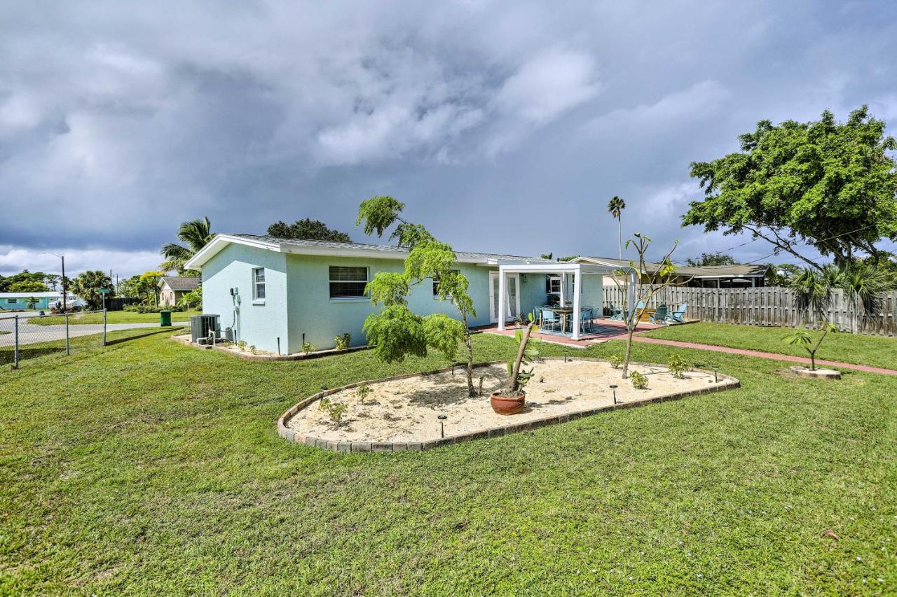 Merritt Island Home Fire Pit And Canal Access! Buitenkant foto